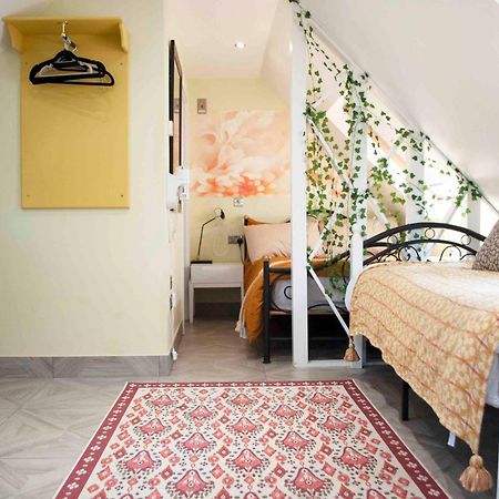 Forest Studio Apartment Gated Parking On 2 Acres Garden Chislehurst Exterior photo